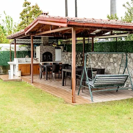 Villa Moon - Tranquil 3br With Private Pool