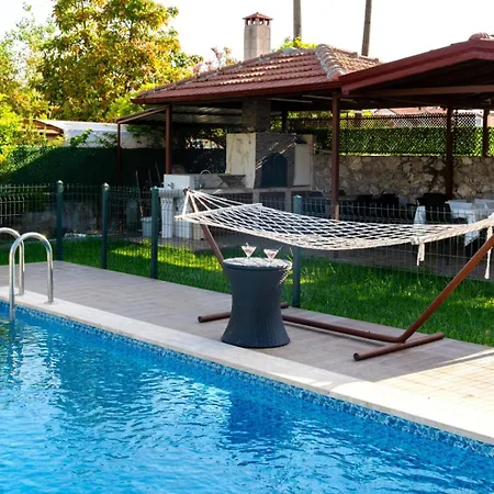 Moon - Tranquil 3br With Private Pool *