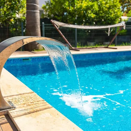 Moon - Tranquil 3br With Private Pool Vila