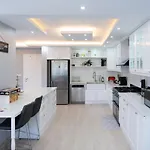 Moon - Tranquil 3br With Private Pool Вилла *