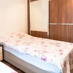 Moon - Tranquil 3br With Private Pool Вилла