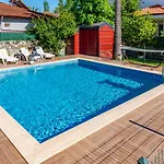 Moon - Tranquil 3br With Private Pool