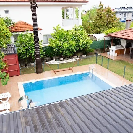 Вилла Moon - Tranquil 3br With Private Pool