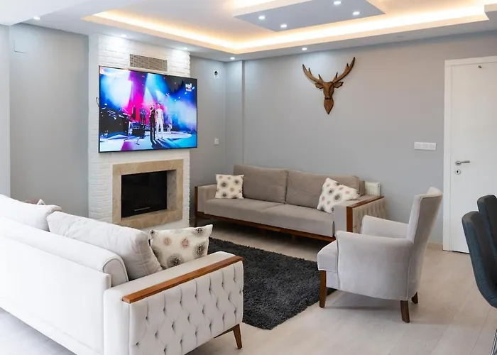 Moon - Tranquil 3br With Private Pool