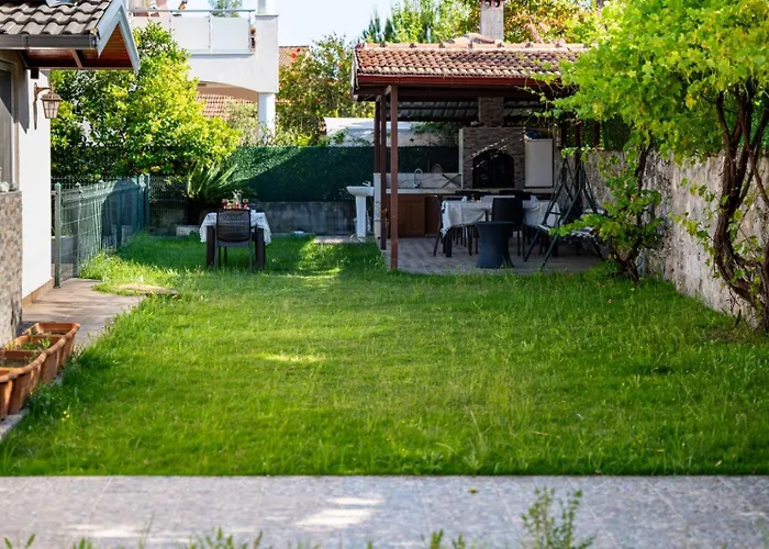 Moon - Tranquil 3br With Private Pool